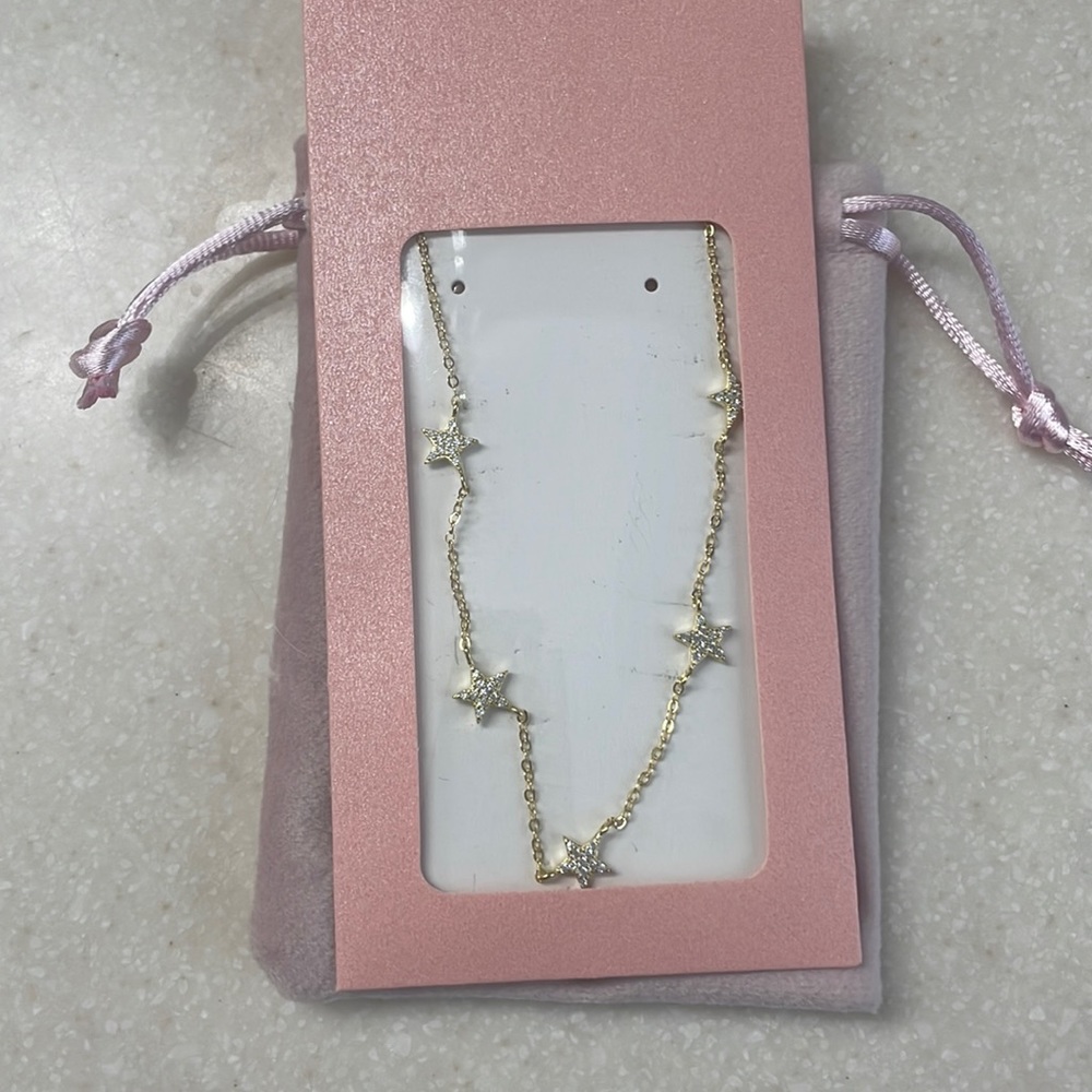 Gold star necklace